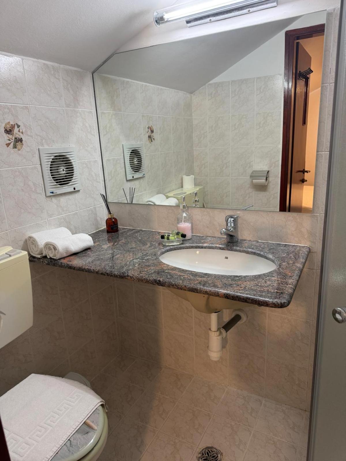 Orhan Havaya She'ar Yashuv Exterior photo